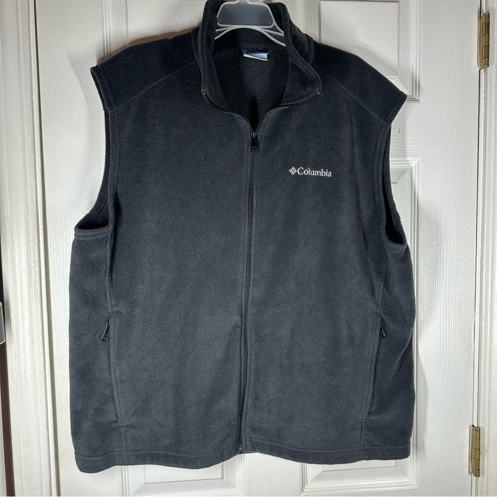 Columbia~Men's~Steens Mountain Dark Gray Vest Warm Fleece~Size XL‎